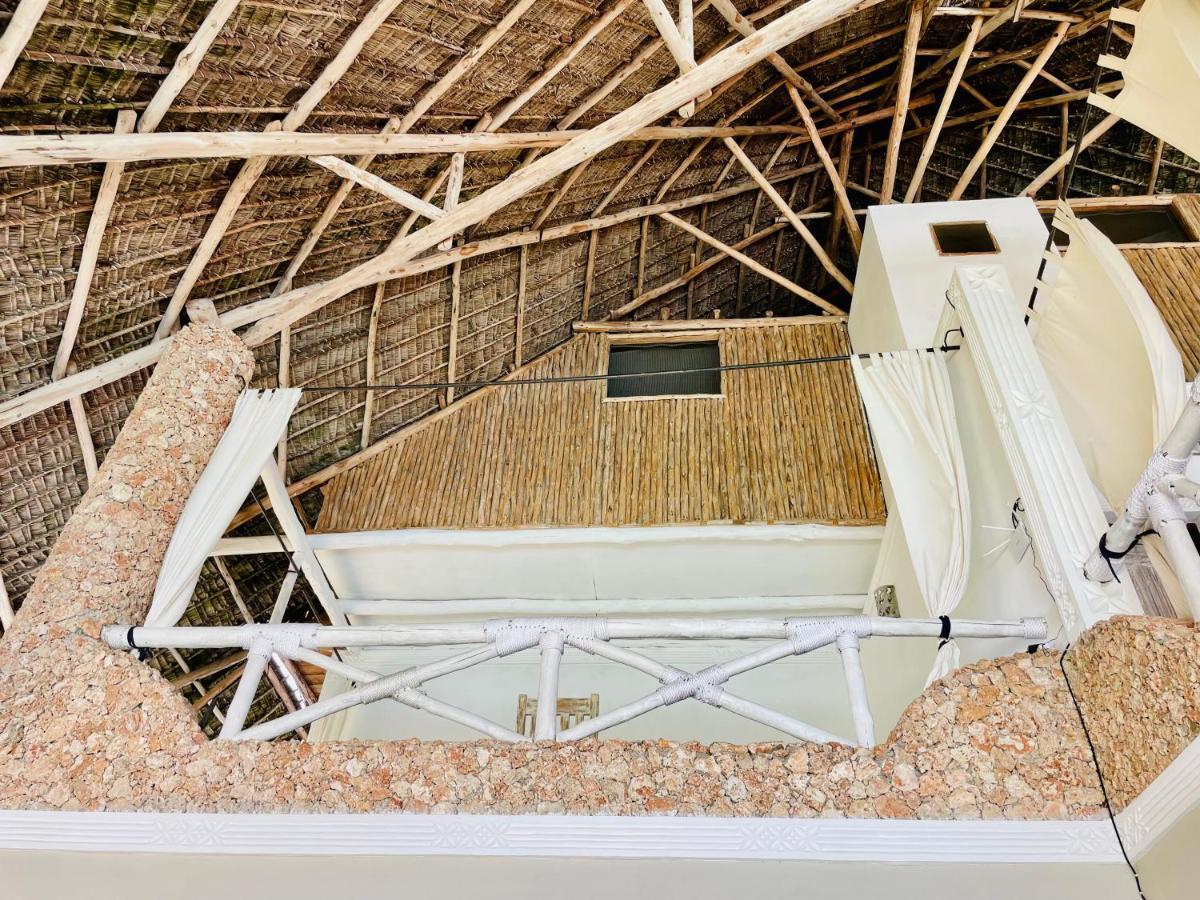 Bed and Breakfast Nyumba Ya Afrika à Watamu Extérieur photo