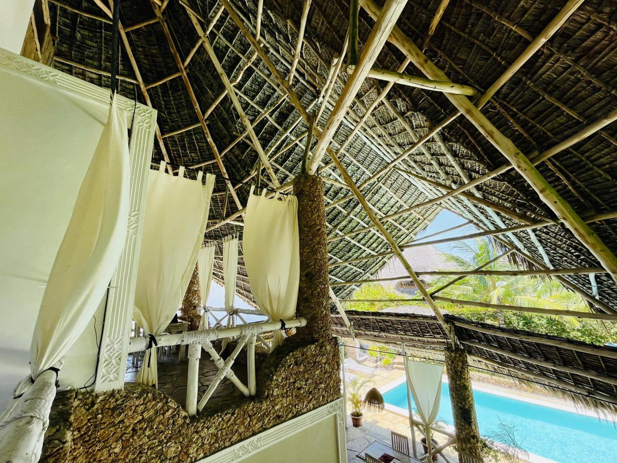 Bed and Breakfast Nyumba Ya Afrika à Watamu Extérieur photo