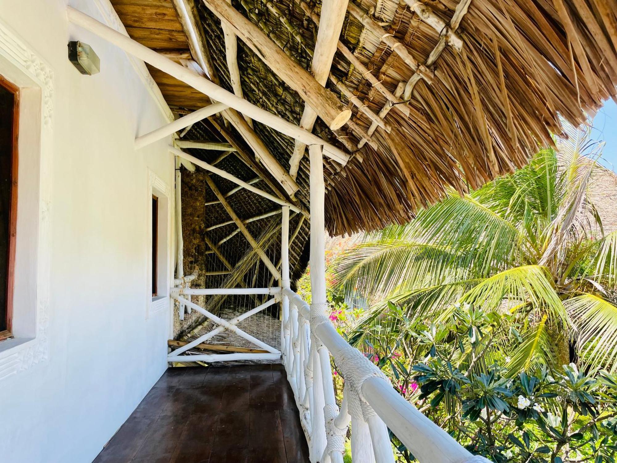 Bed and Breakfast Nyumba Ya Afrika à Watamu Extérieur photo