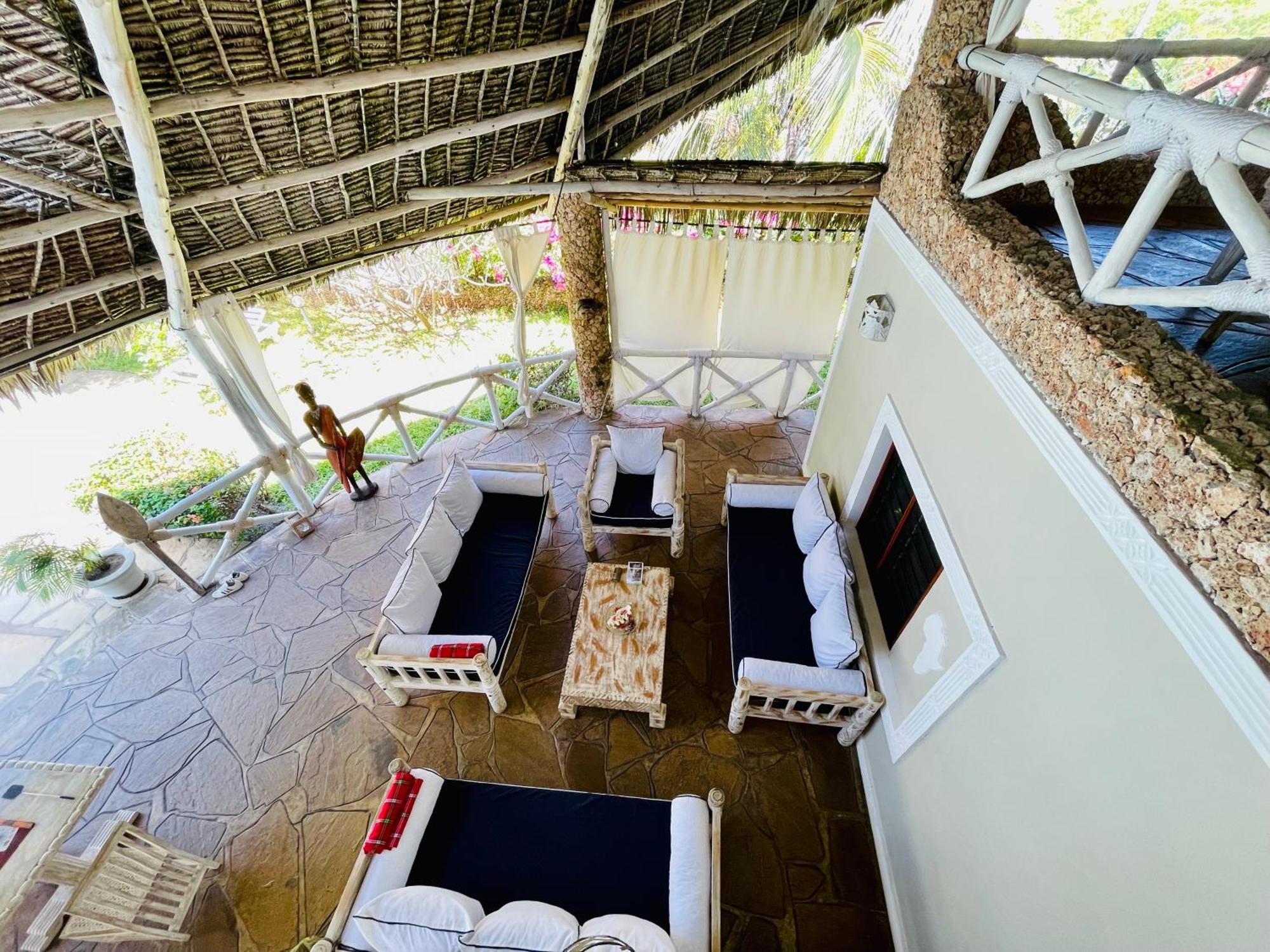 Bed and Breakfast Nyumba Ya Afrika à Watamu Extérieur photo