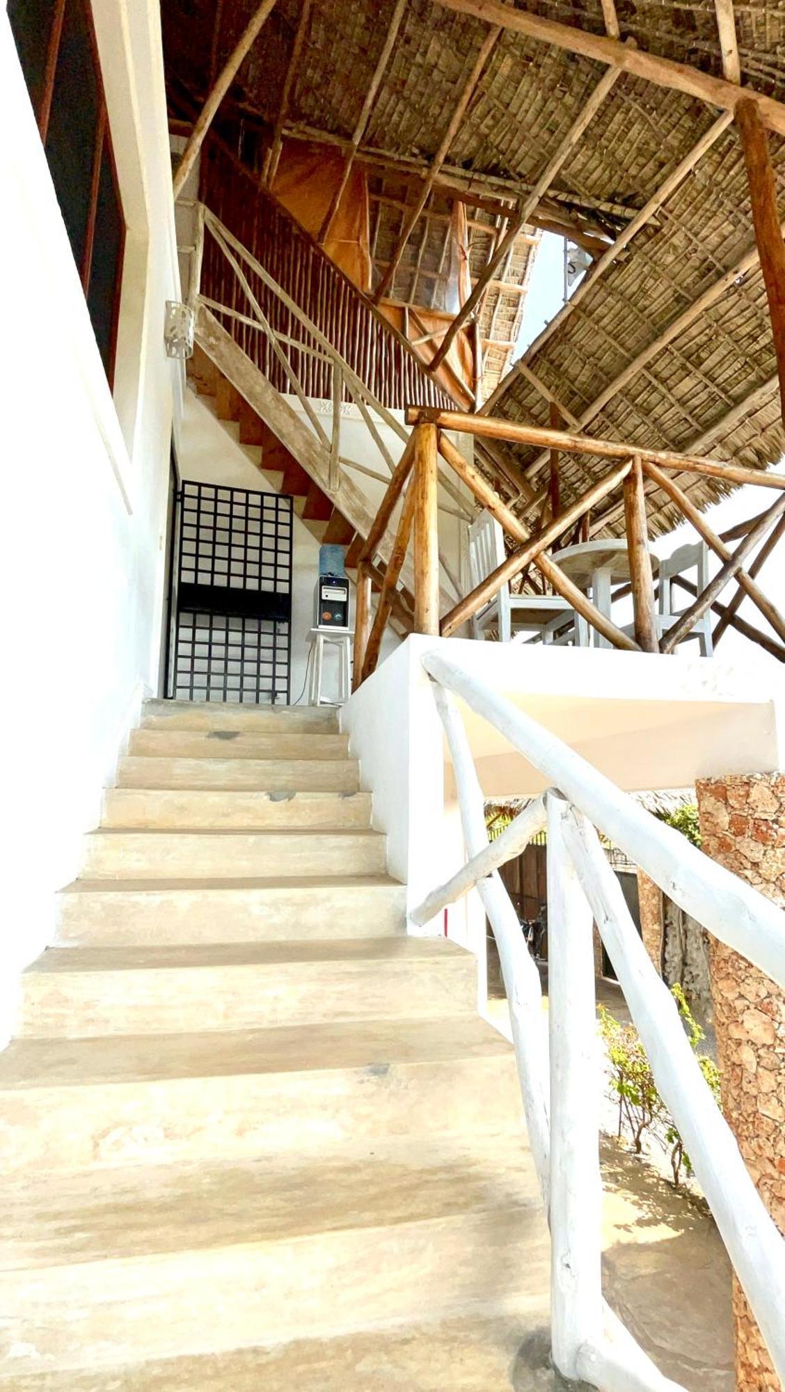 Bed and Breakfast Nyumba Ya Afrika à Watamu Extérieur photo