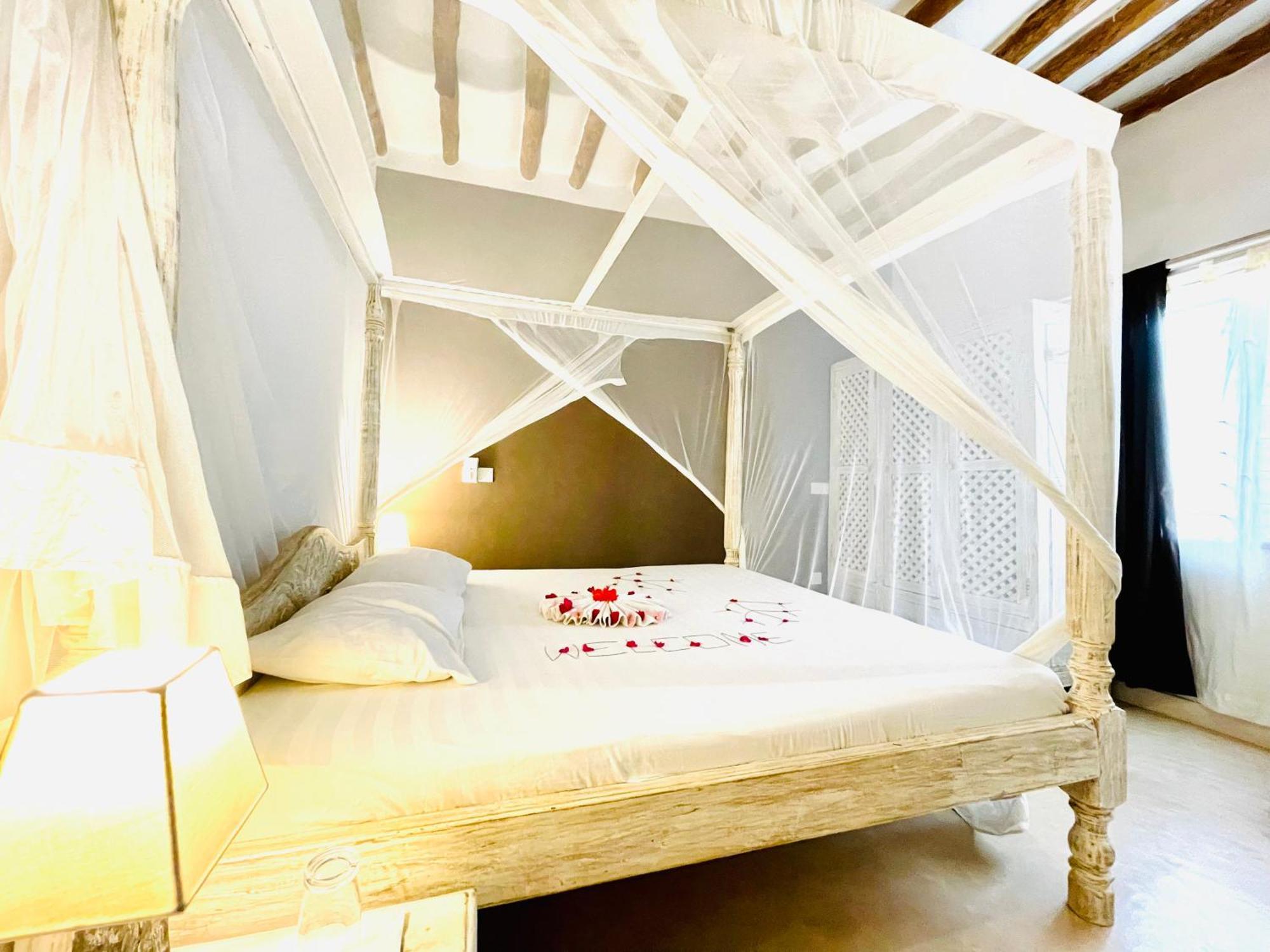 Bed and Breakfast Nyumba Ya Afrika à Watamu Extérieur photo